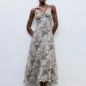 Zebra Print V-Neck Maxi Dress - Black & White